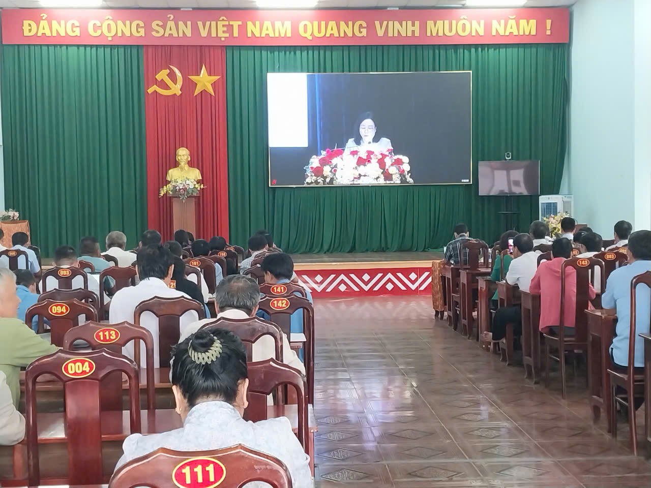 Tỉnh ủy Đắk Lắk tổ chức hội nghị nghiên cứu, học tập, quán triệt Nghị quyết Đại hội đại biểu đảng bộ Tỉnh Đắk Lắk lần thứ I, nhiệm kỳ 2025–2030.